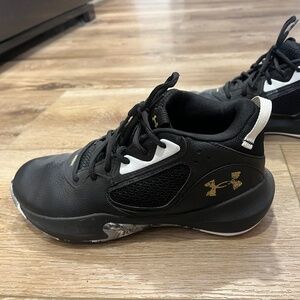 Under Armour basketball sneakers